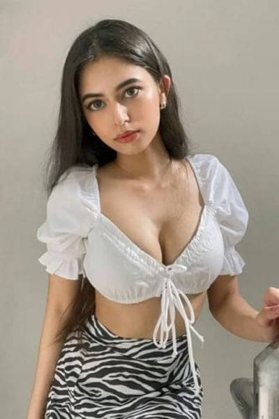 Housewife Celebrity Escorts In Lucknow